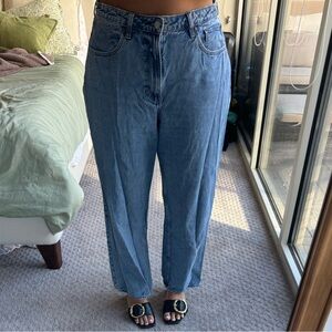 Abercrombie & Fitch The Loose Curve Love High Rise Jeans